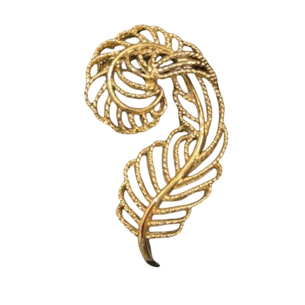 Vintage  Gerrys‎ Ornate Gold Feather Brooch Pin - 3 Inches - Costume Jewelry